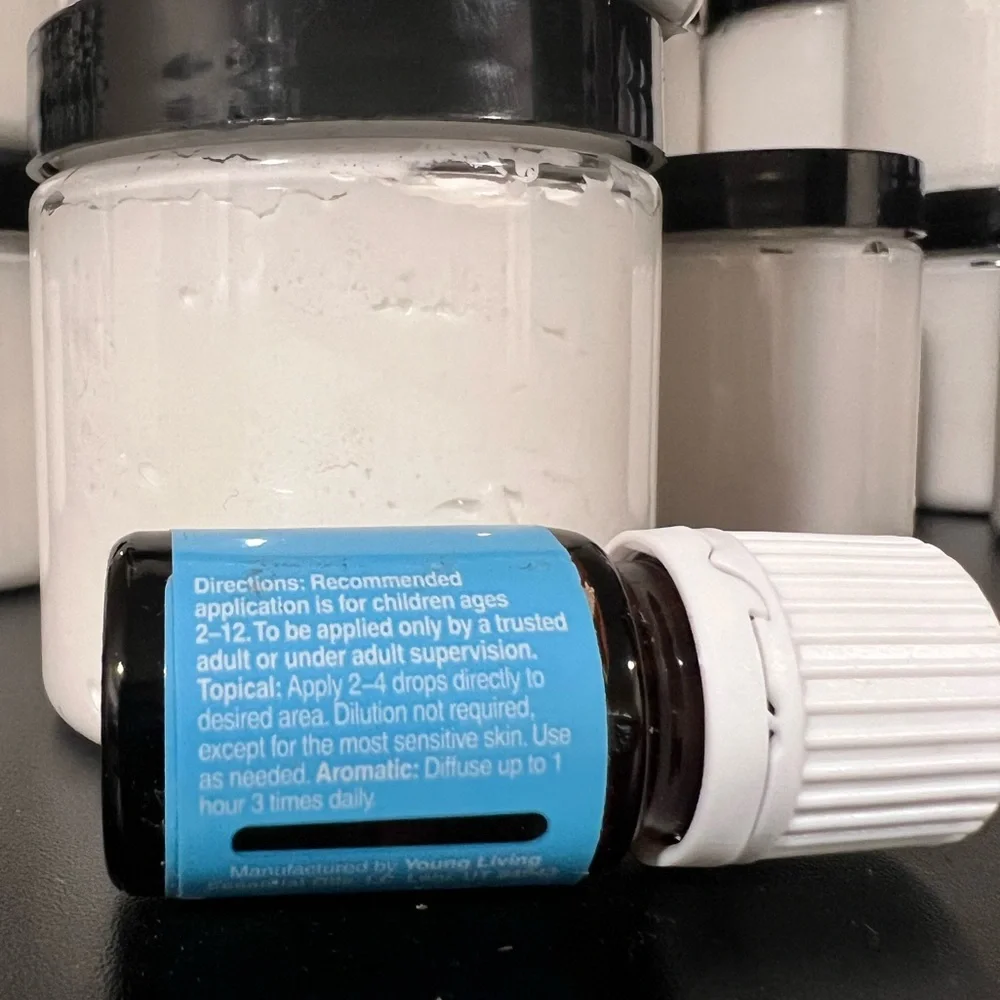 Young Living sniffleease contains